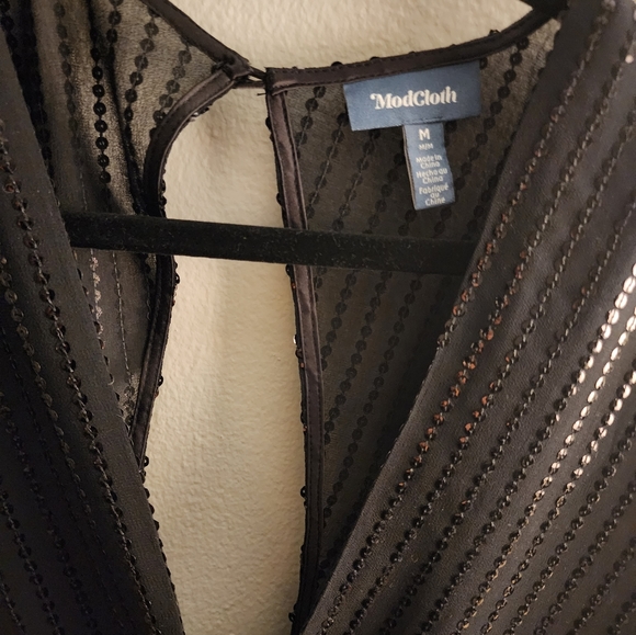 Black Chiffon Sequins Romper by Modcloth size Medium - Picture 6 of 6